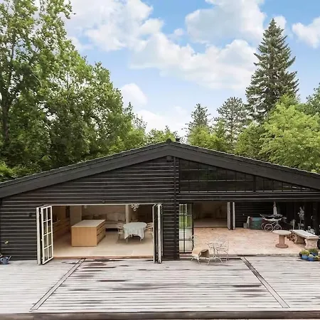 Hébergement de vacances Exceptional Architect Designed Near And Forest *