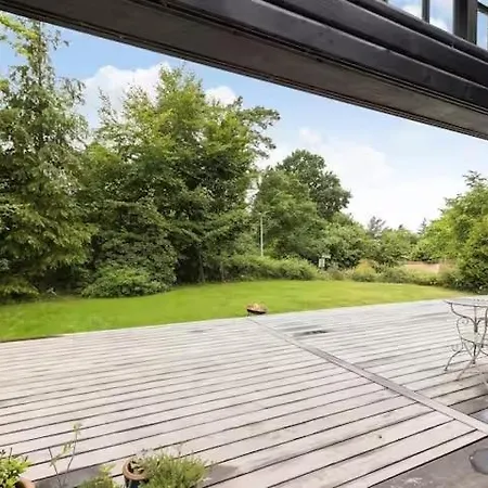 Hébergement de vacances Exceptional Architect Designed Near And Forest
