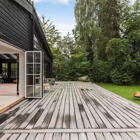 Hébergement de vacances Exceptional Architect Designed Near And Forest